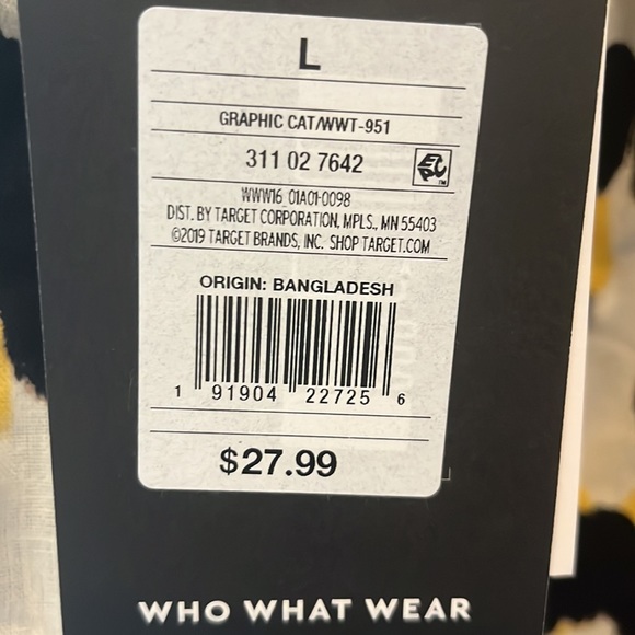 (NWT) Who What Wear Shoulder Top - Picture 5 of 5